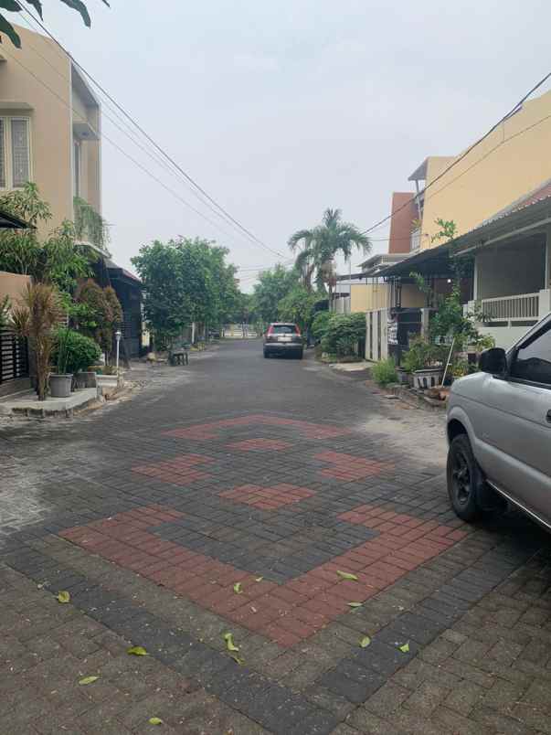 dijual rumah puri safira regency