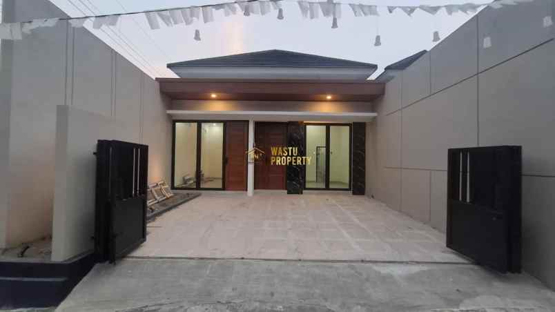 dijual rumah purwomartani kalasan