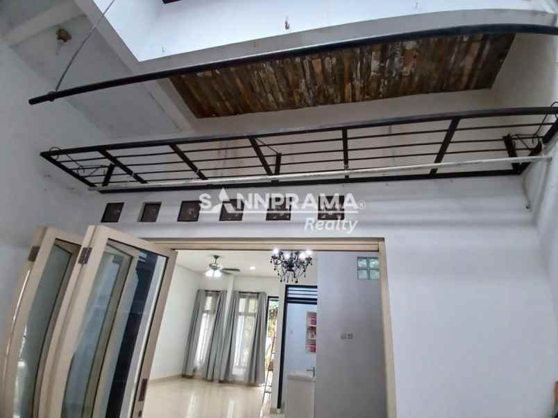 dijual rumah rangkapan jaya