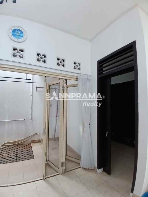 dijual rumah rangkapan jaya