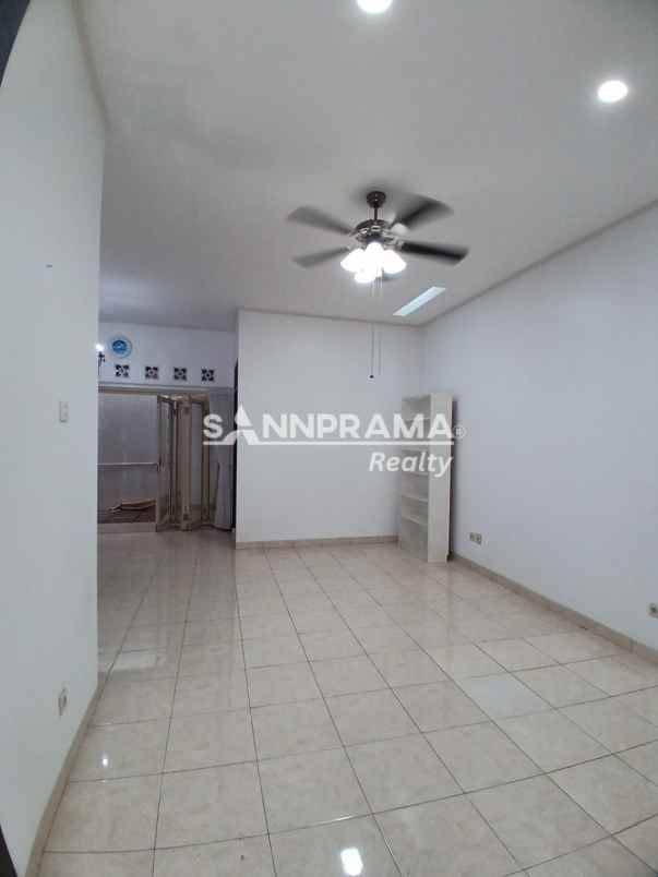 dijual rumah rangkapan jaya