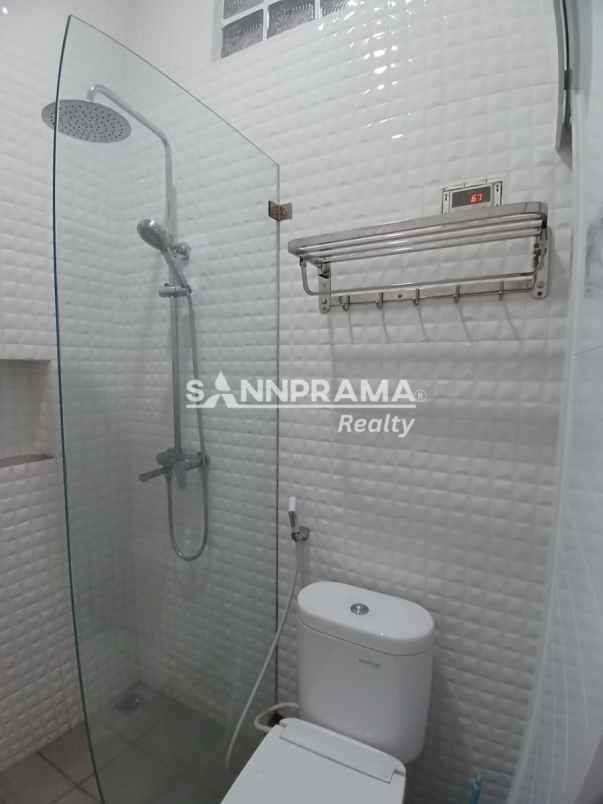 dijual rumah rangkapan jaya