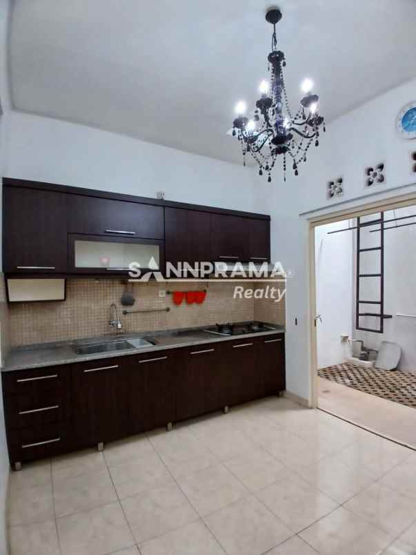 dijual rumah rangkapan jaya