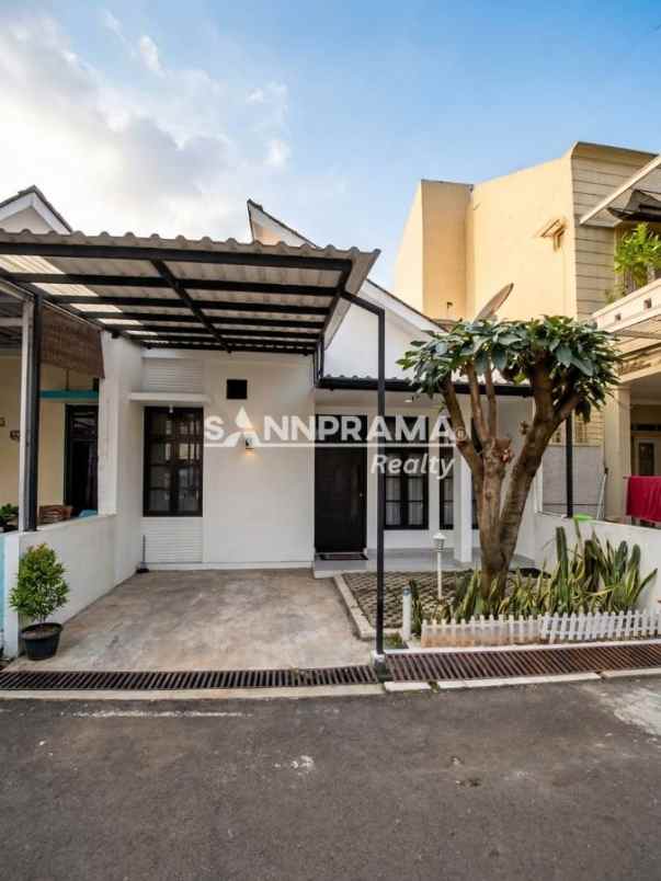 dijual rumah rangkapan jaya