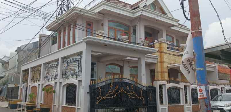 dijual rumah rawamangun jakarta timur