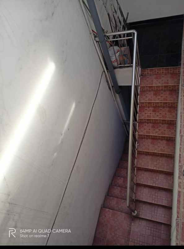 dijual rumah raya kenjeran