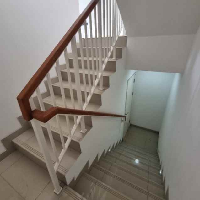 dijual rumah rumah kemayoran cluster