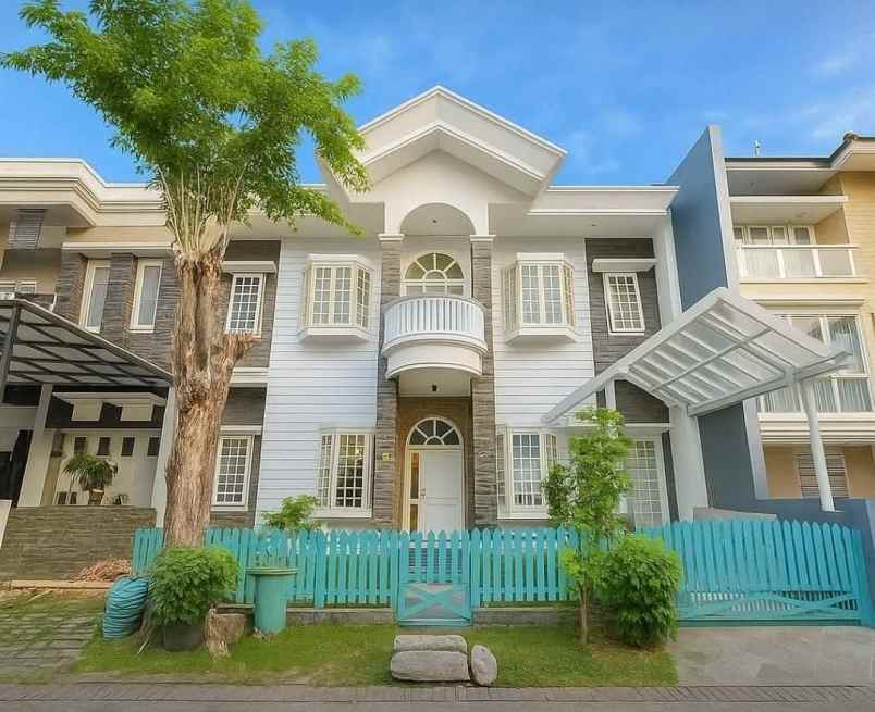 dijual rumah san diego pakuwon city