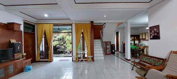 dijual rumah sariasih