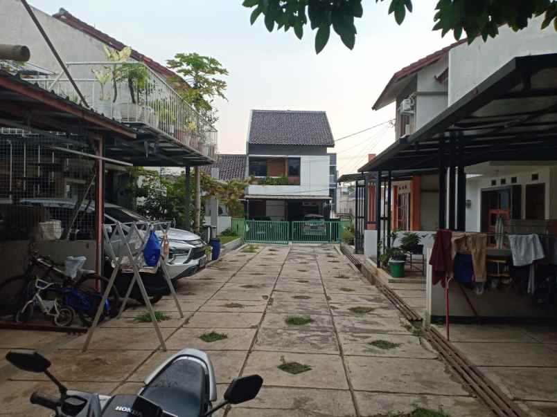 dijual rumah sariwangi