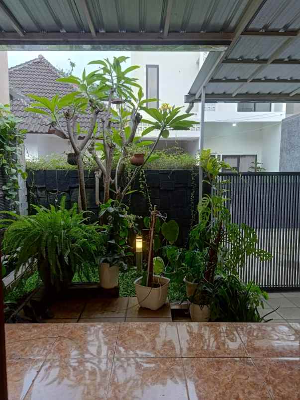 dijual rumah sawojajar