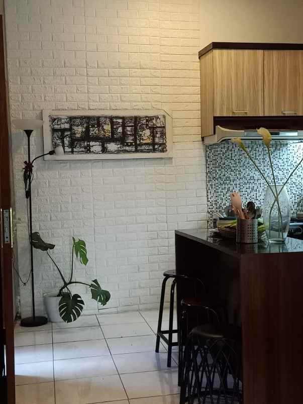 dijual rumah sawojajar