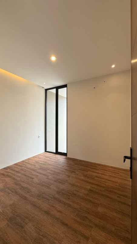 dijual rumah sayegan