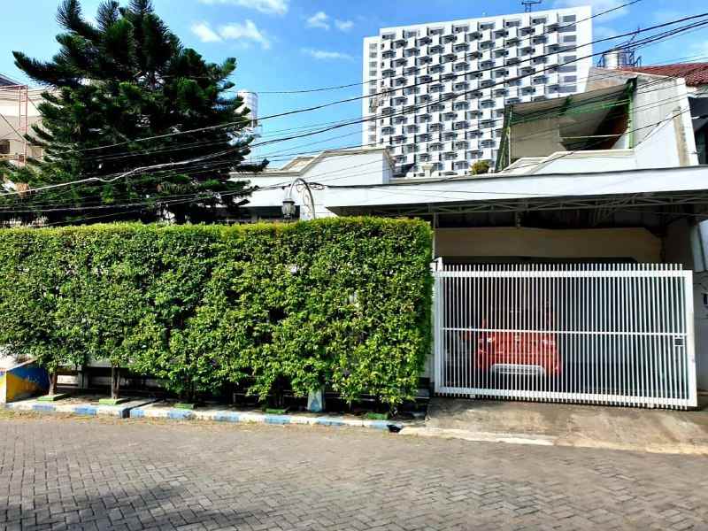 dijual rumah second mewah manyar kertoarjo surabaya