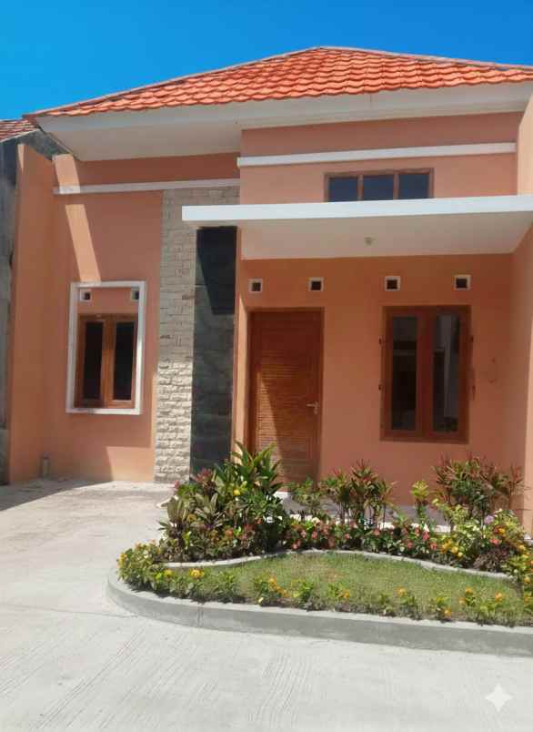 dijual rumah sembungharjo