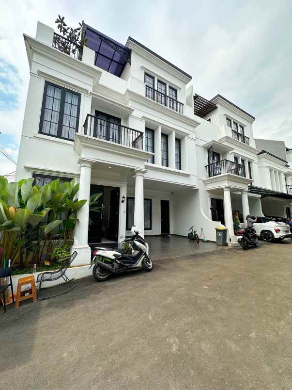 dijual rumah setu