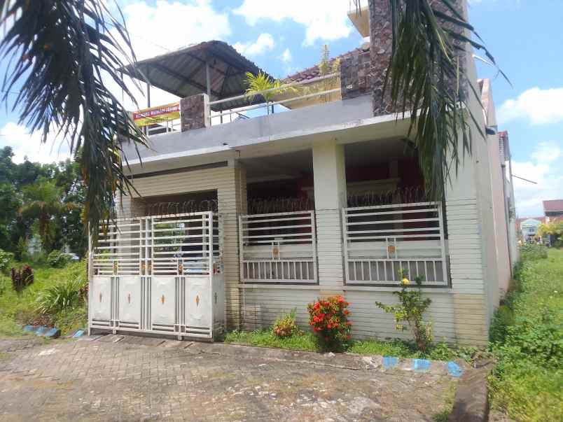 dijual rumah shm di perumahan mandiri land