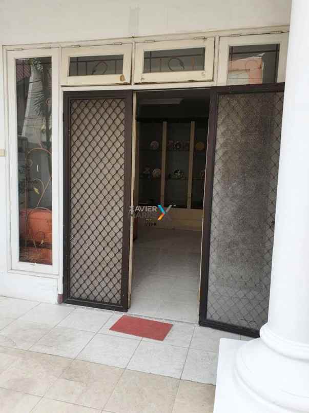 dijual rumah siap huni di dharmahusada mas furnished