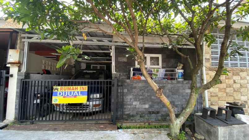 dijual rumah siap huni di komplek dekat cipageran