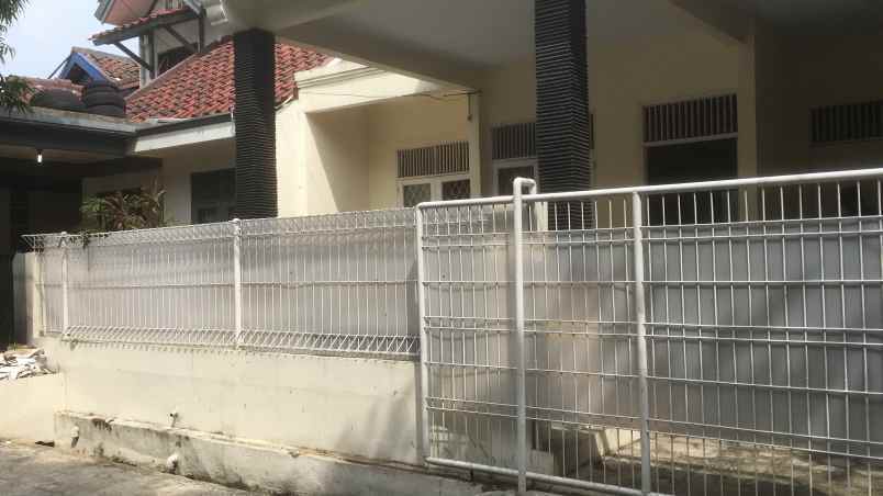 dijual rumah siap huni griya bintara indah harga nego