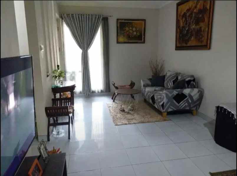 dijual rumah siap huni kota wisata cibubur