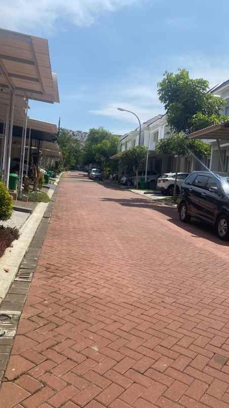 dijual rumah simongan