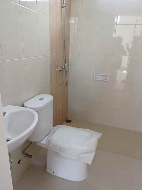 dijual rumah simongan