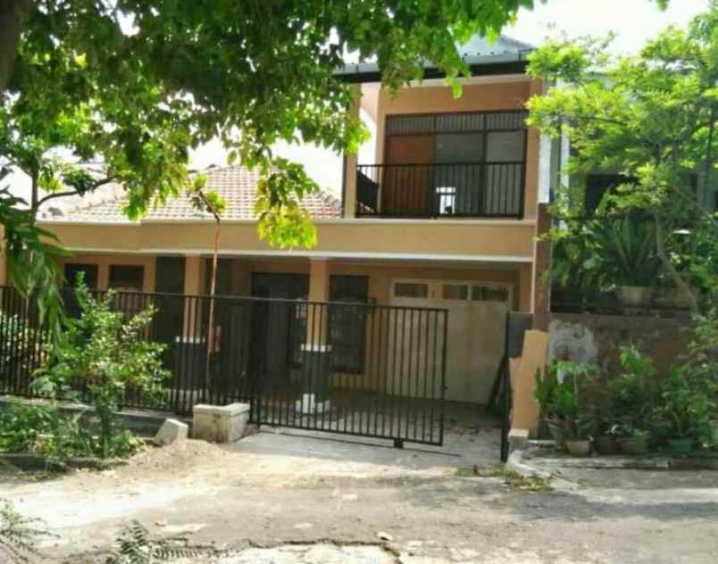 dijual rumah sinar waluyo