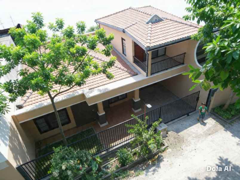 dijual rumah sinar waluyo