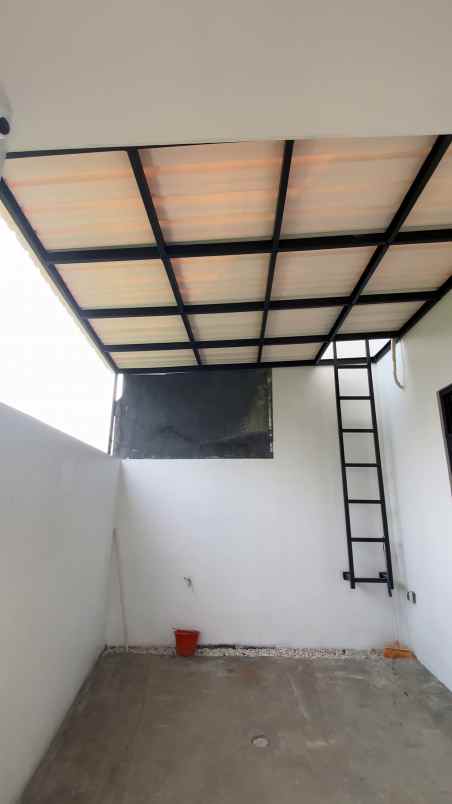 dijual rumah situgede