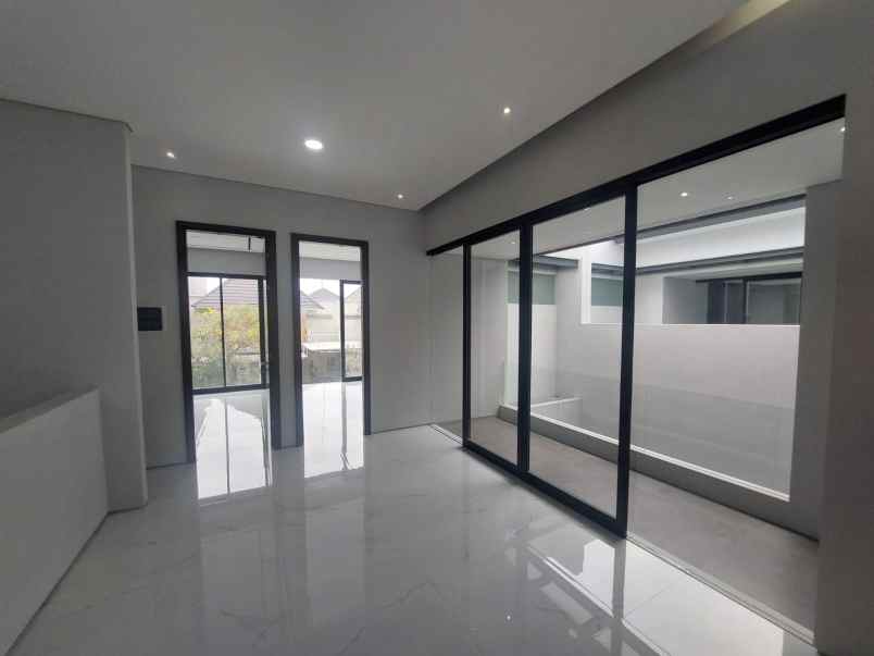 dijual rumah stamford place citraland