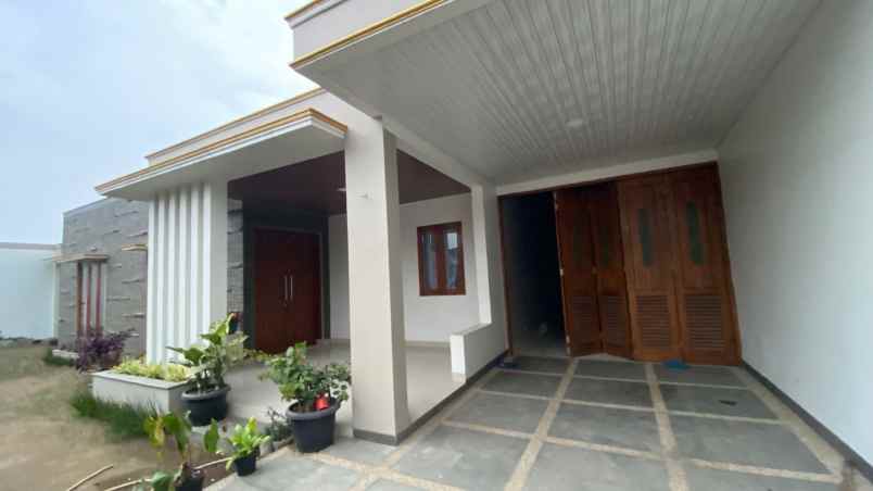 dijual rumah sukajaya lembang bandung