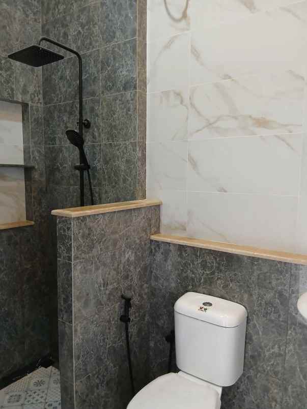 dijual rumah sukamajaya depok