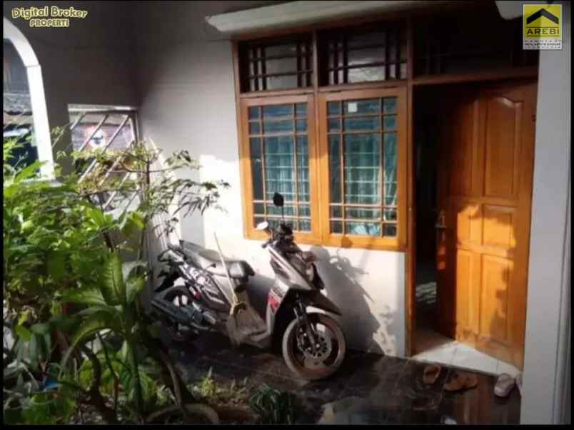 dijual rumah sukamenak