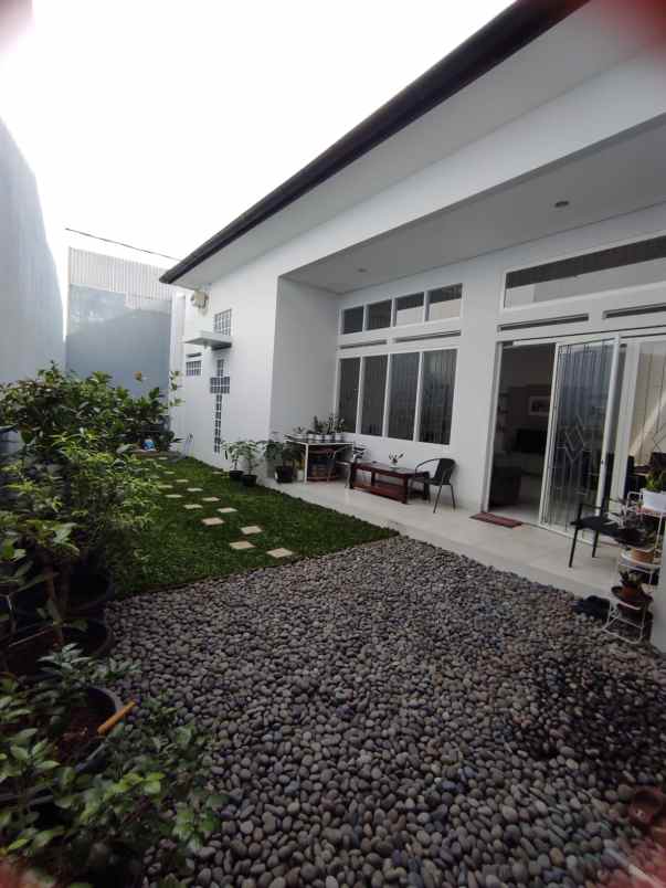 dijual rumah sukamulya