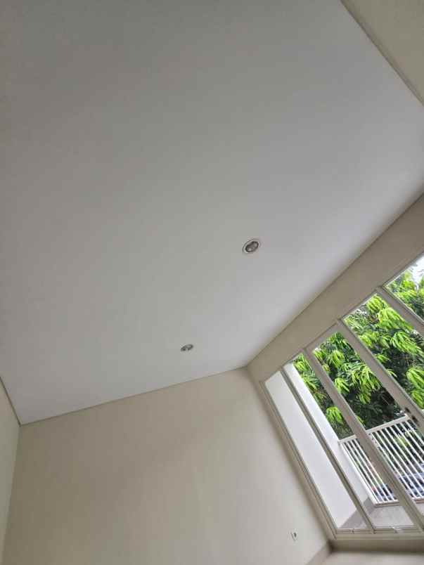 dijual rumah summarecon bekasi cluster