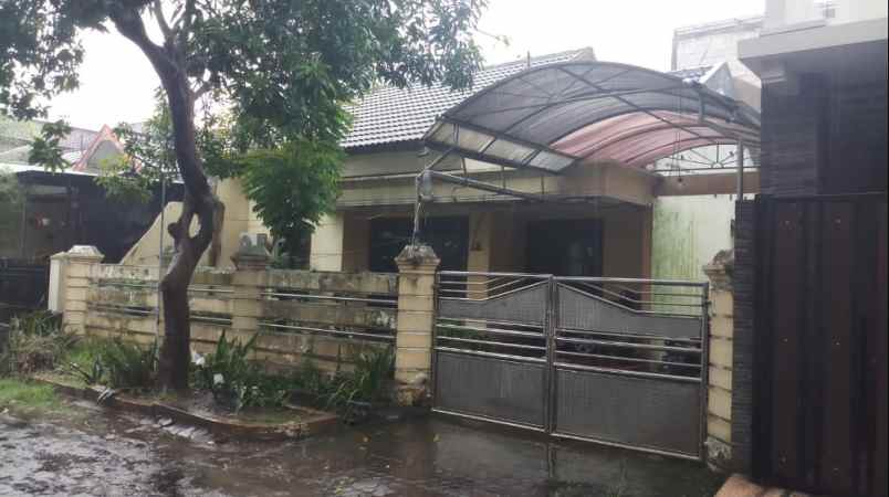 dijual rumah taman pondok jati