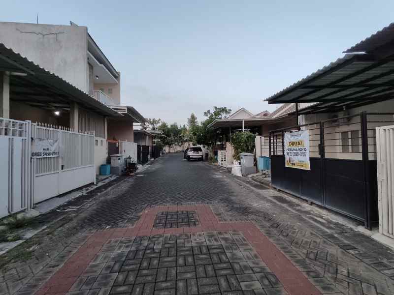 dijual rumah taman rivera regency