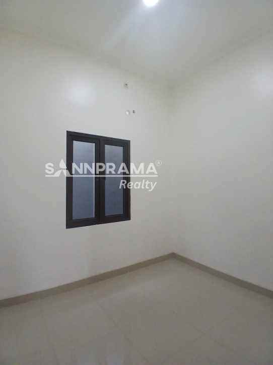 dijual rumah tanah baru