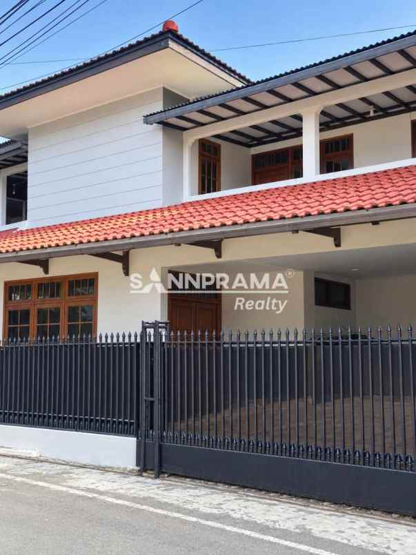 dijual rumah tanah baru