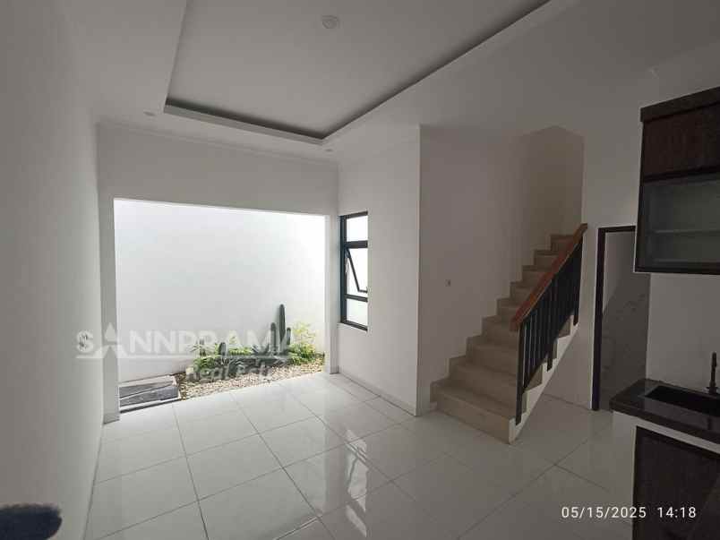 dijual rumah tapos depok