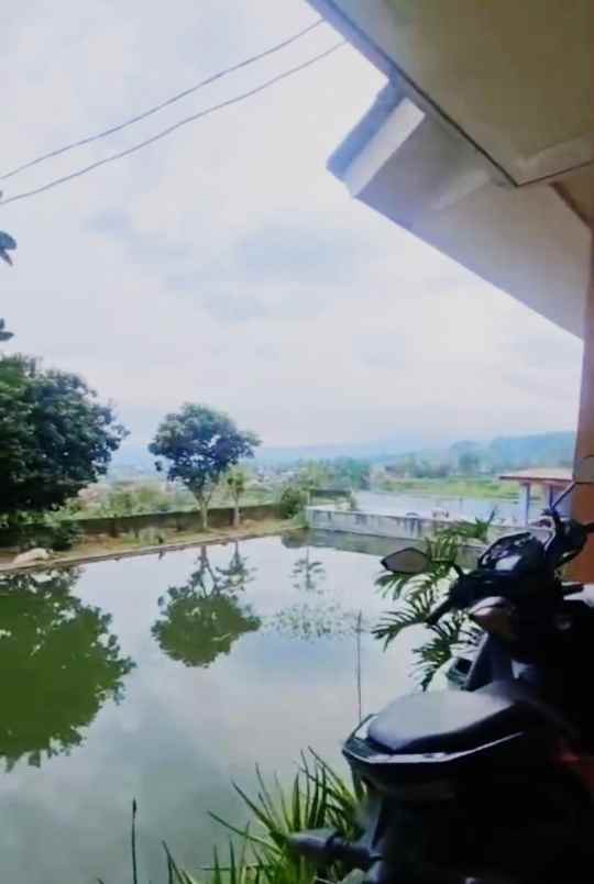 dijual rumah tarogong kaler