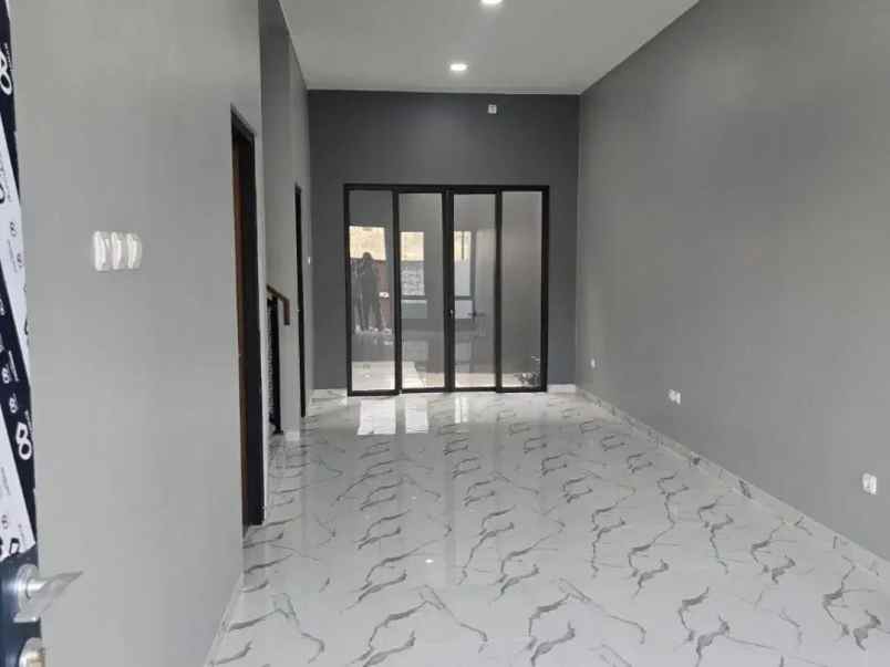 dijual rumah vila indah permai
