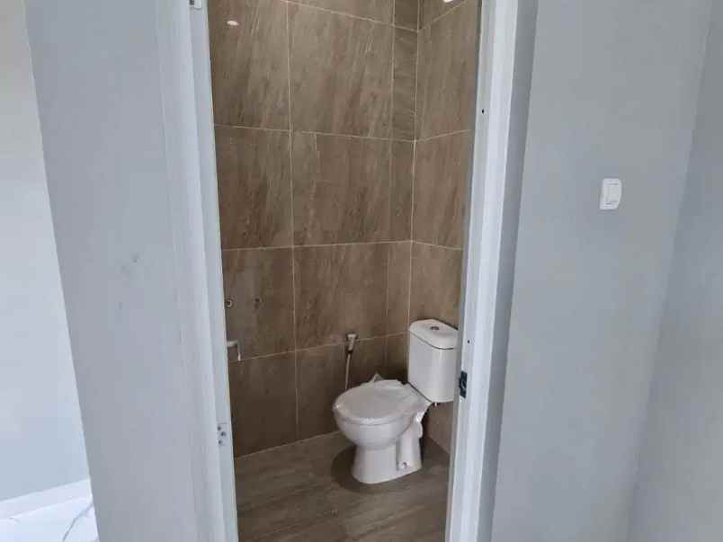 dijual rumah vila indah permai