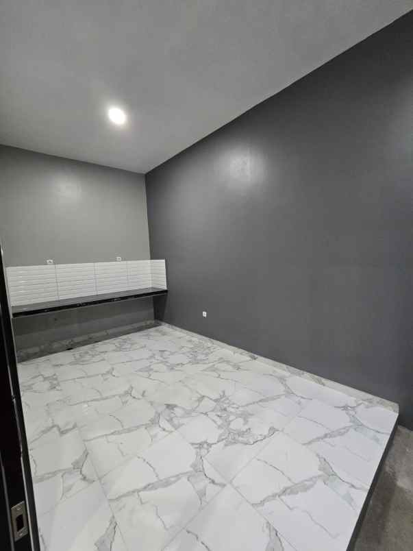 dijual rumah villa indah permai kota bekasi