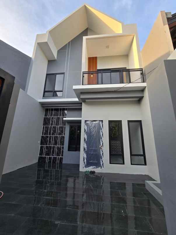 dijual rumah villa indah permai kota bekasi