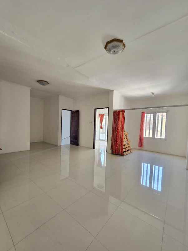 dijual rumah villa kalijudan