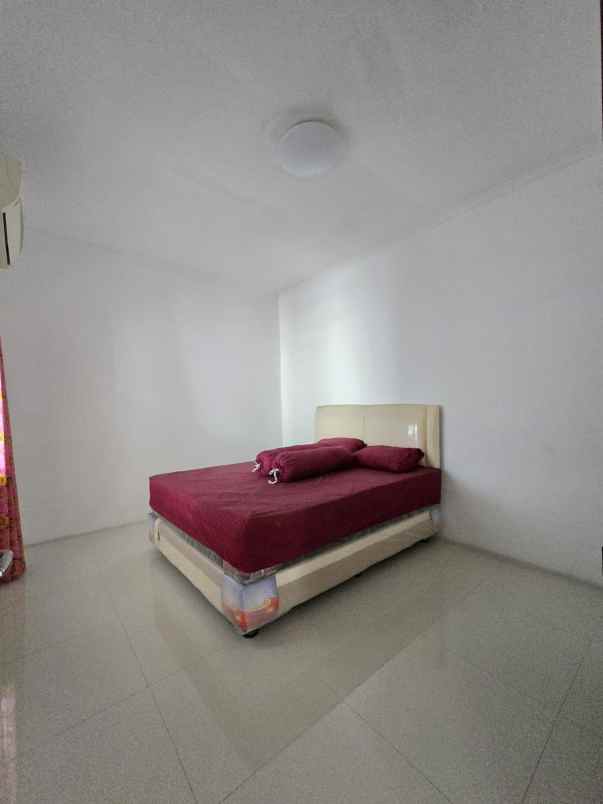 dijual rumah villa kalijudan