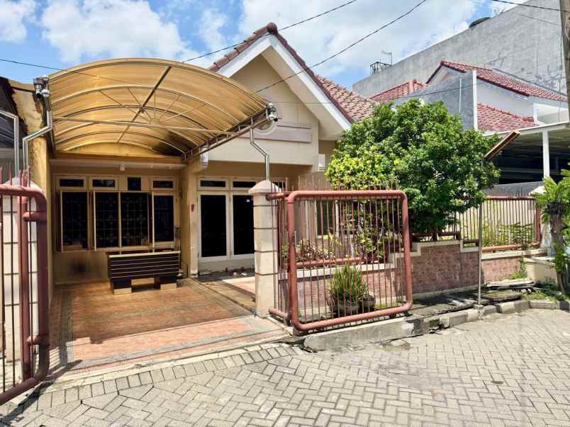 dijual rumah wisma mukti