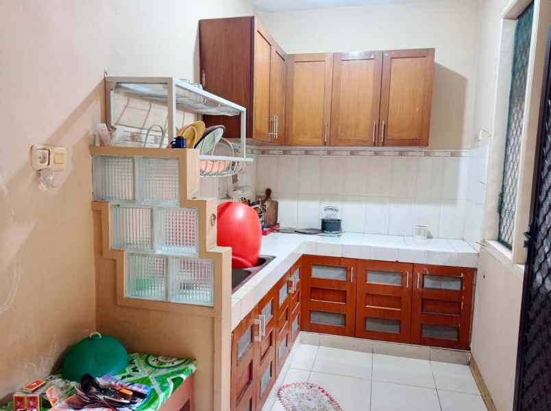 dijual rumah wisma mukti